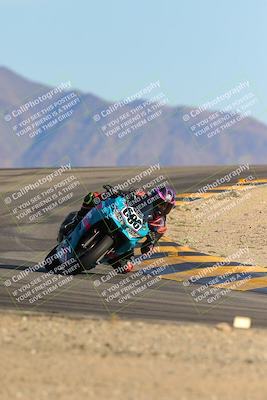 media/Dec-10-2023-SoCal Trackdays (Sun) [[0ce70f5433]]/Turn 12 (2pm)/